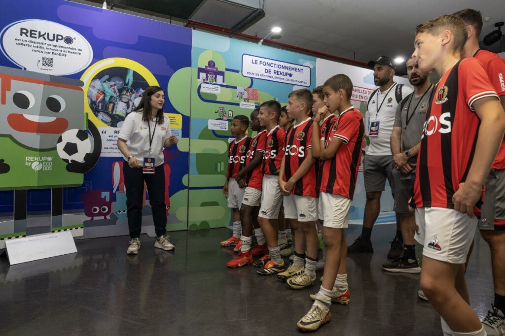 Les jeunes sportifs vont pouvoir concilier football et cause écologique grâce au village EcoDDS !